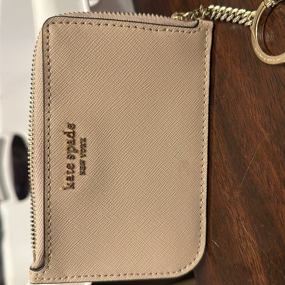 Kate Spade keychain zippered wallet. Light Pink snd black